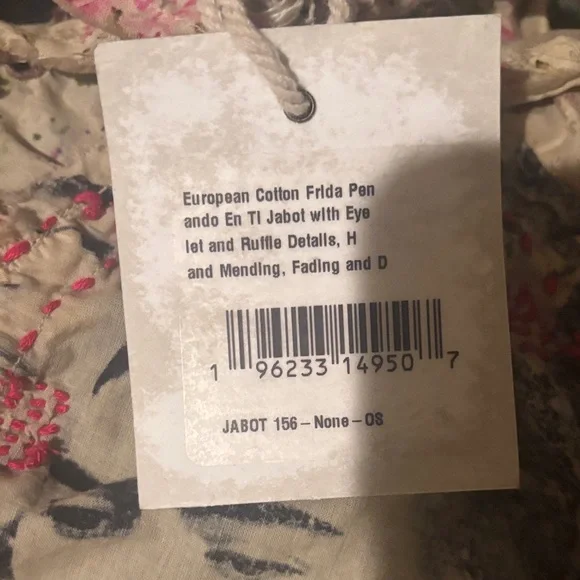 Cream Frida Pensando En Ti Jabot magnolia pearl - Picture 3 of 5